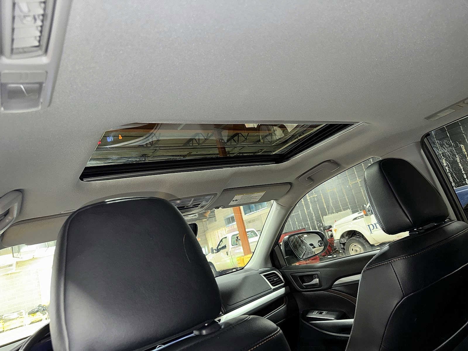 Thumbnail: 2019 Toyota Highlander - 26