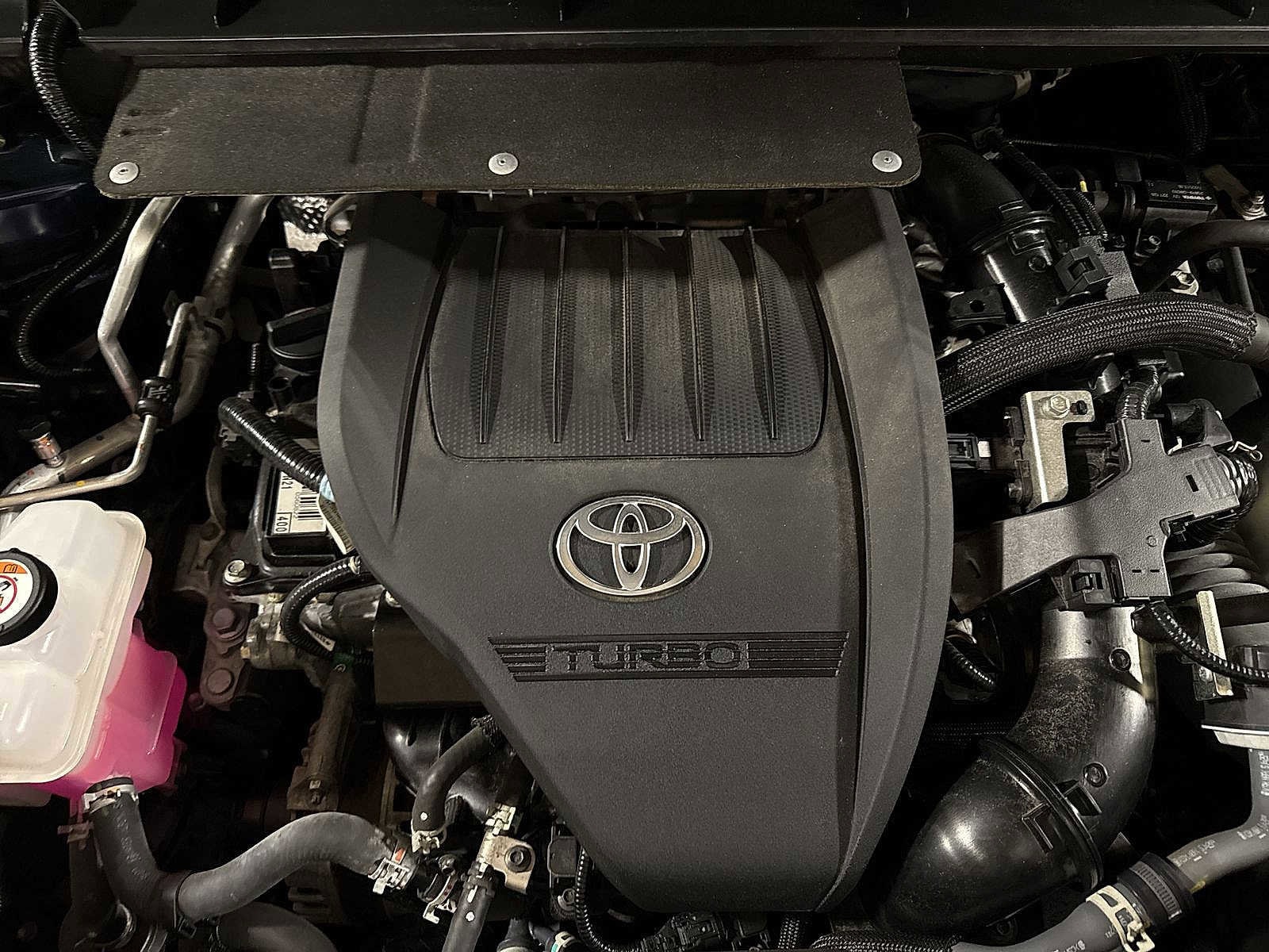 Thumbnail: 2023 Toyota Highlander - 12