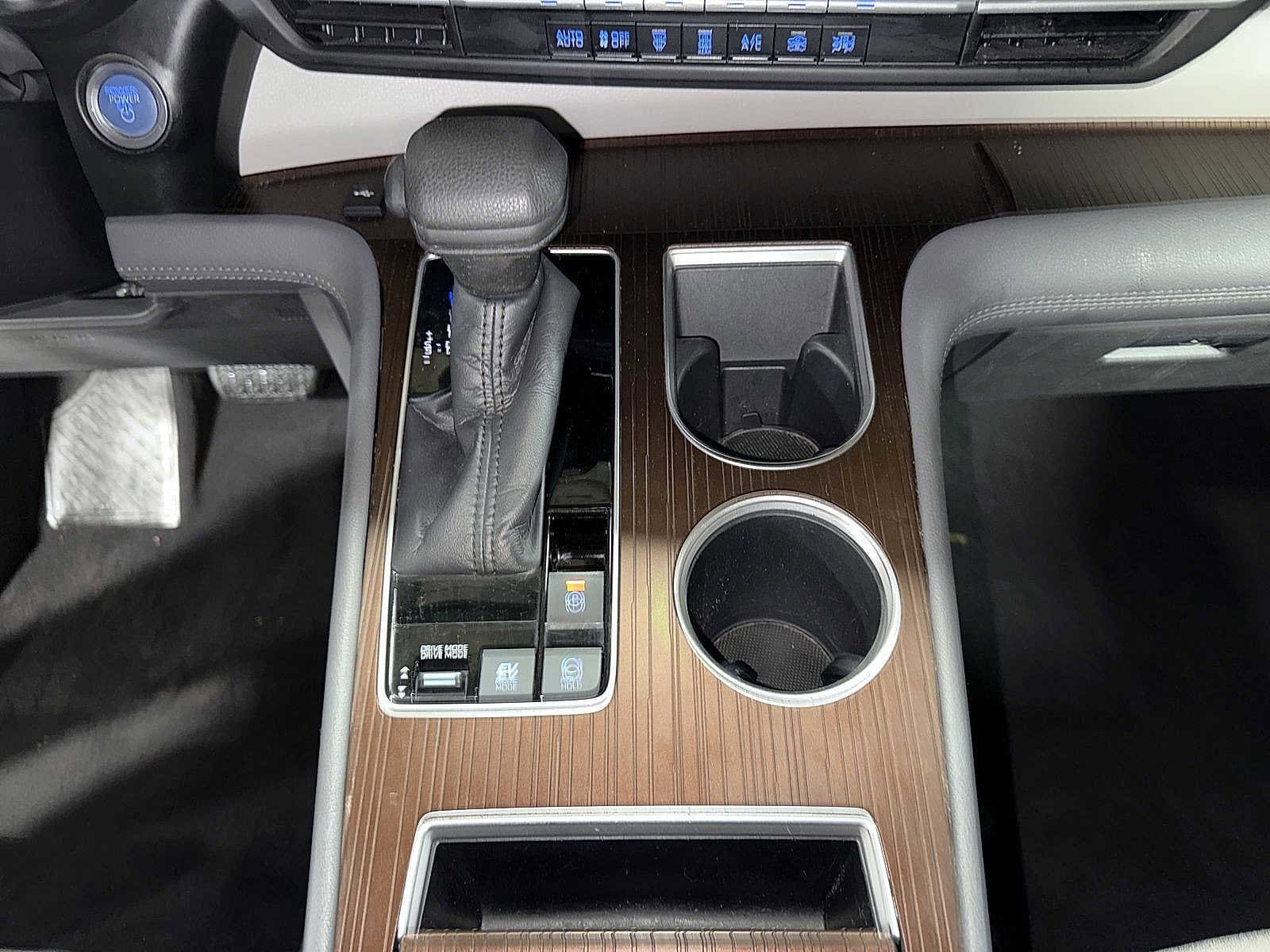 Thumbnail: 2021 Toyota Sienna - 31