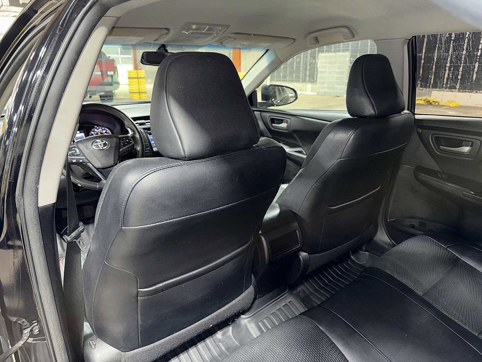 Thumbnail: 2016 Toyota Camry - 26