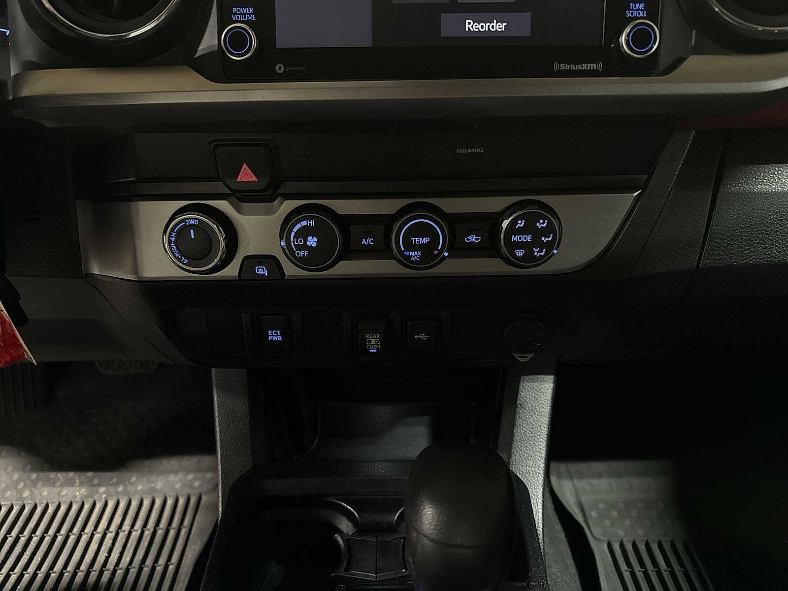 Thumbnail: 2020 Toyota Tacoma - 21