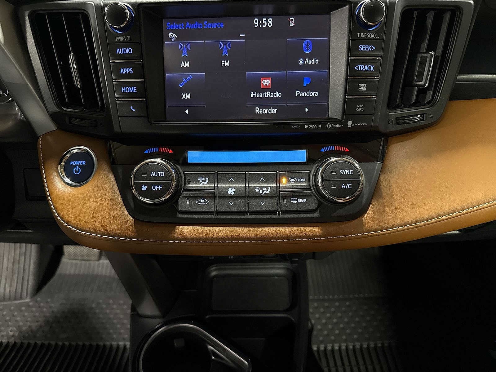 Thumbnail: 2017 Toyota RAV4 - 22