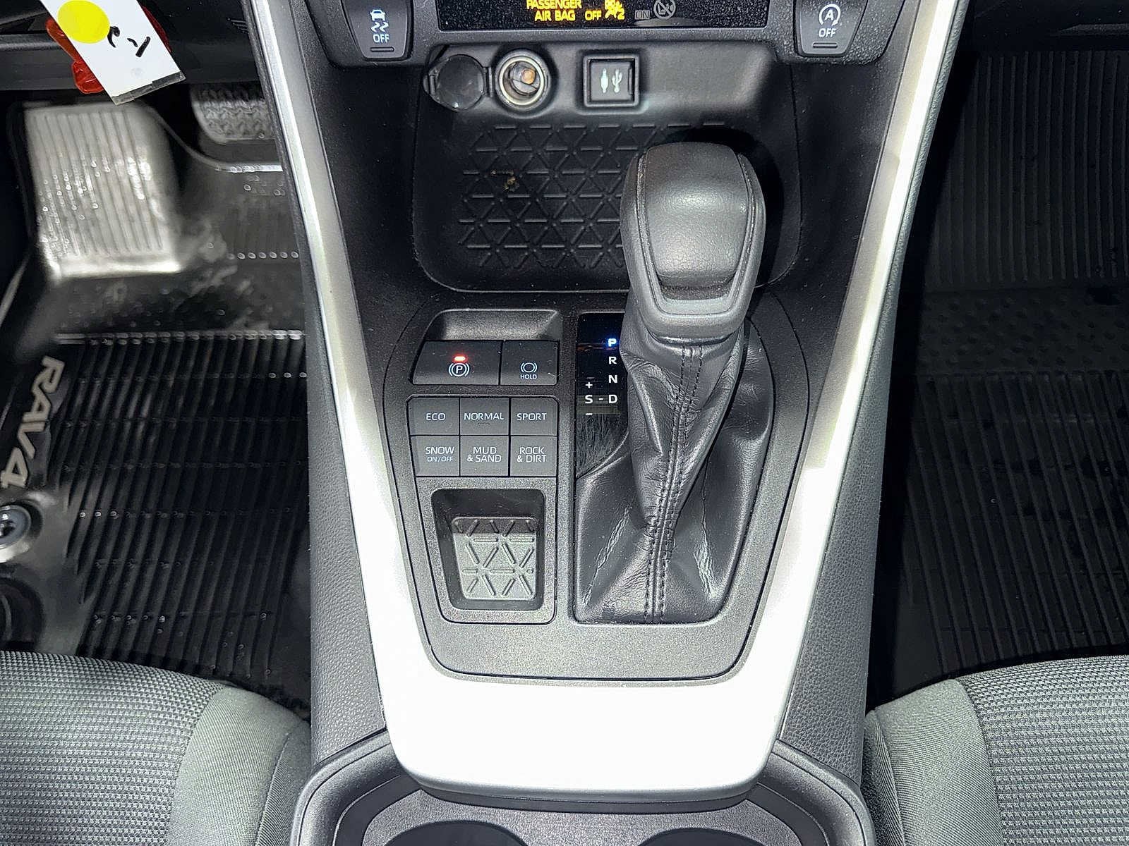 Thumbnail: 2019 Toyota RAV4 - 29