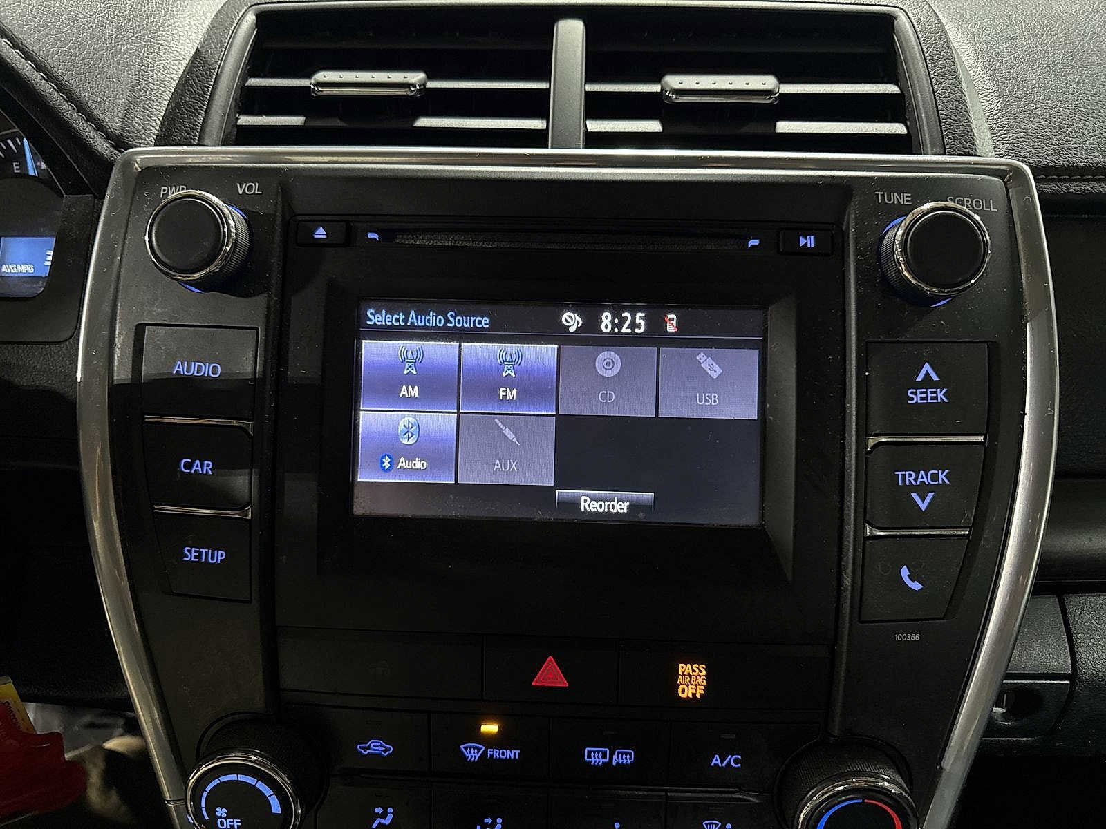 Thumbnail: 2015 Toyota Camry - 20