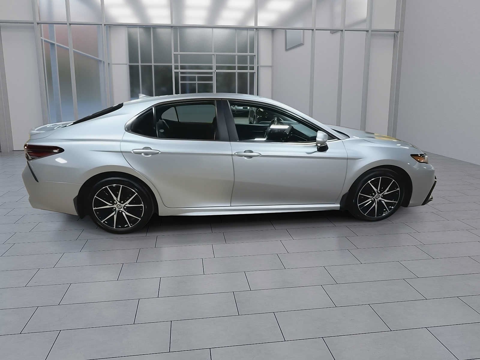 Thumbnail: 2023 Toyota Camry - 9