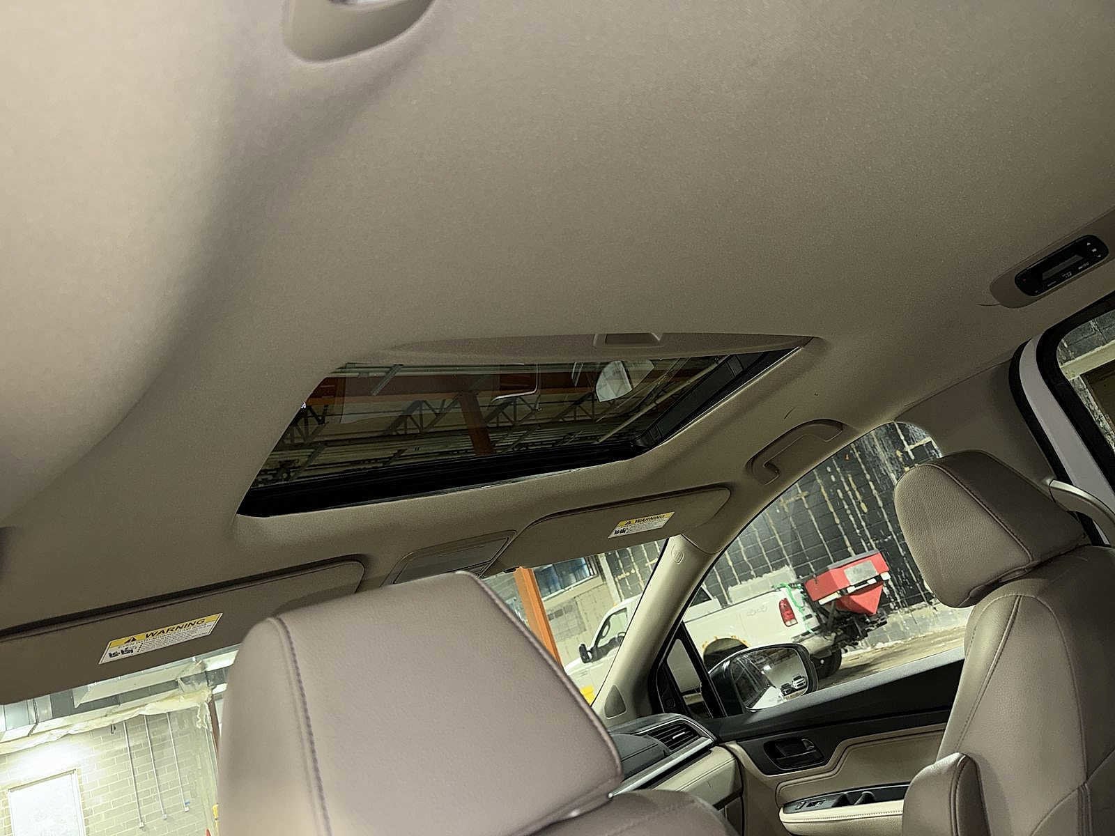 Thumbnail: 2024 Honda Odyssey - 23