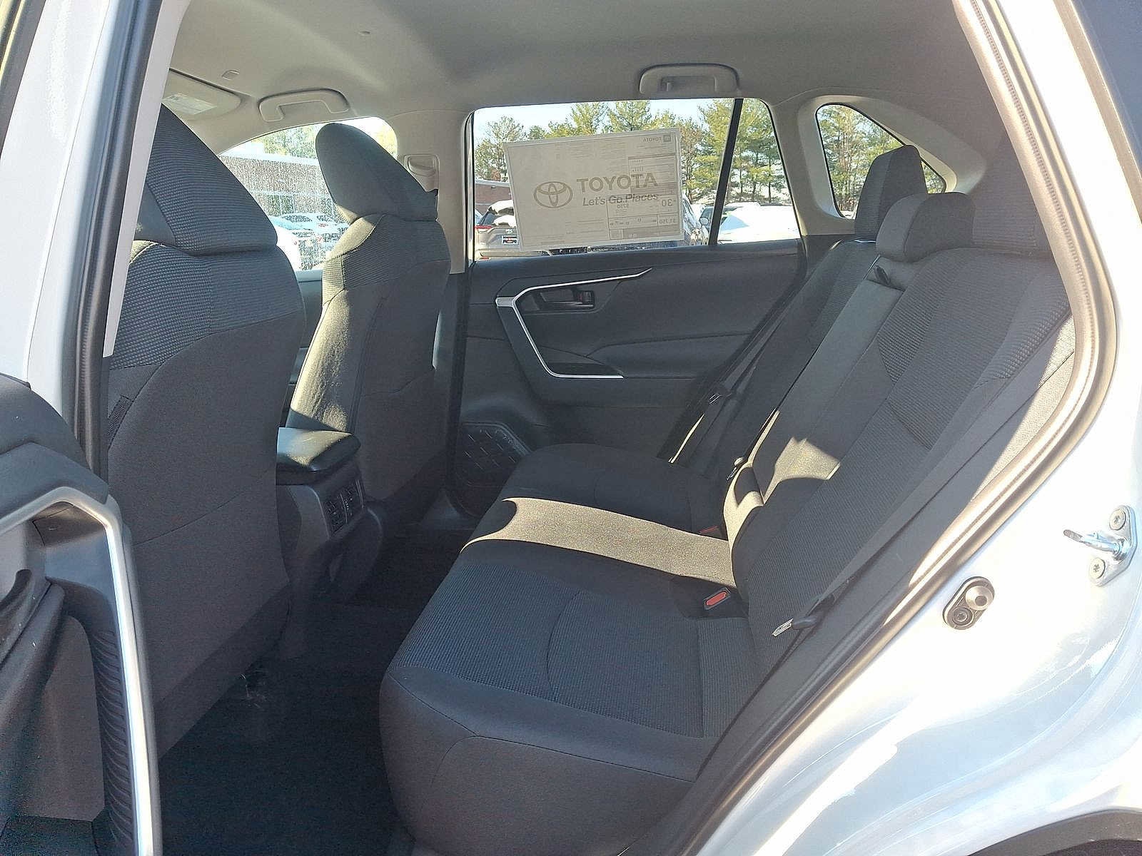 Thumbnail: 2025 Toyota RAV4 - 13