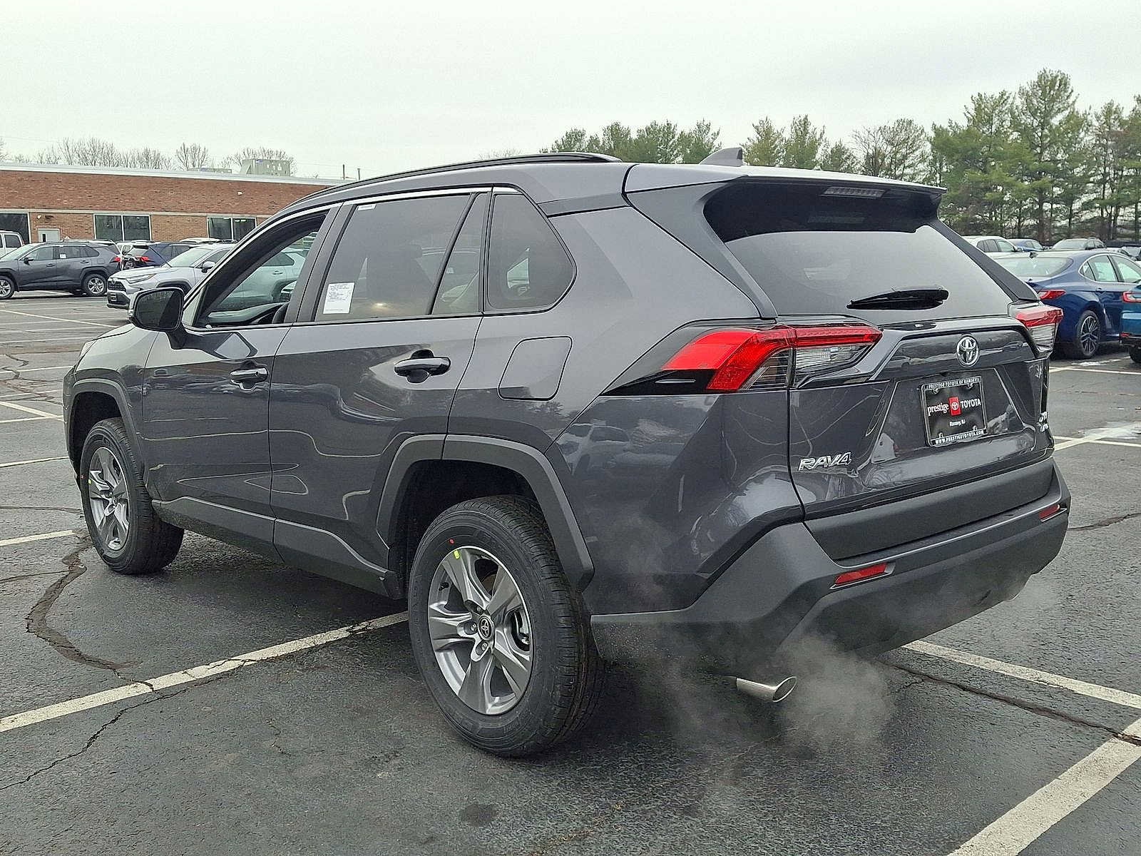 Thumbnail: 2025 Toyota RAV4 - 18