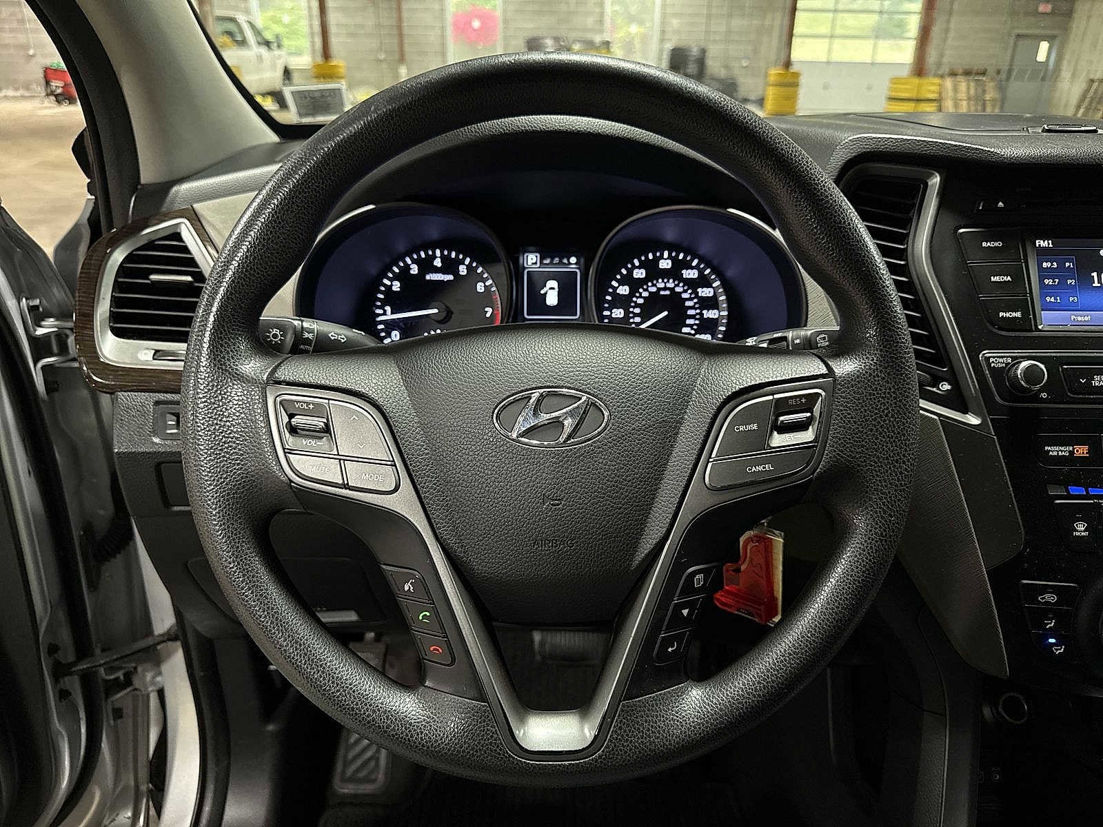 Thumbnail: 2017 Hyundai Santa Fe - 18