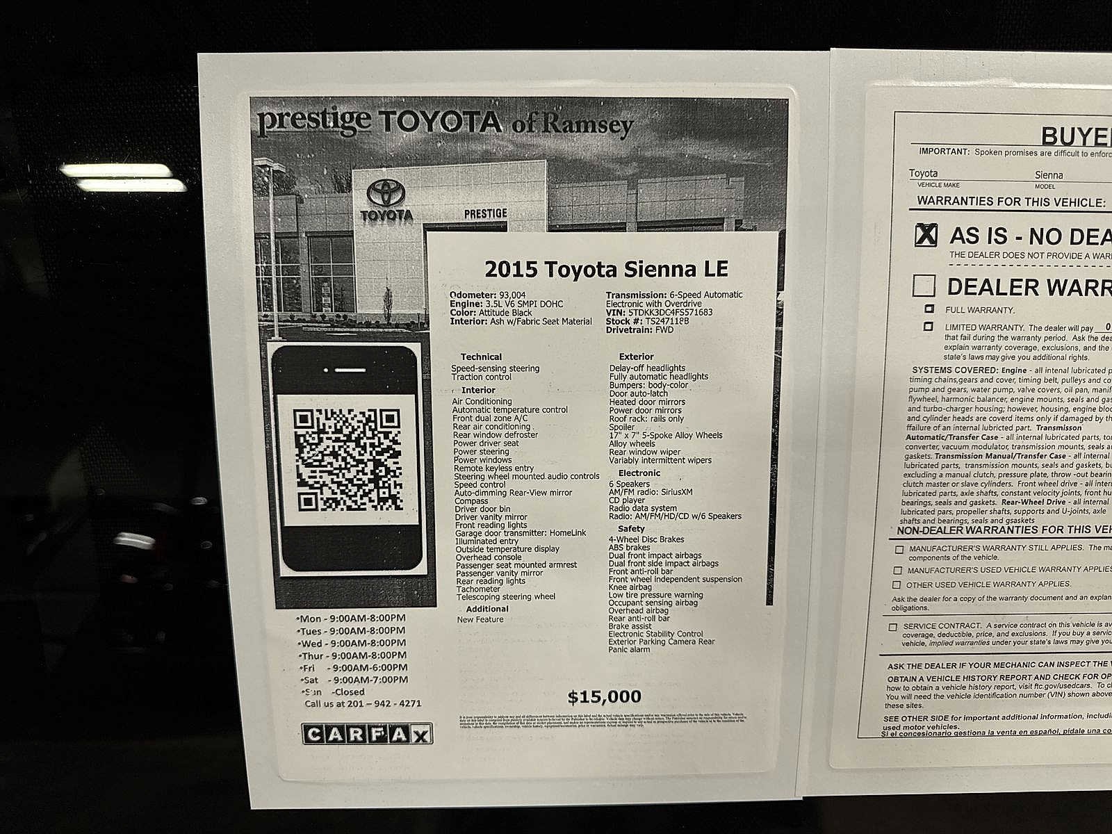 Thumbnail: 2015 Toyota Sienna - 12