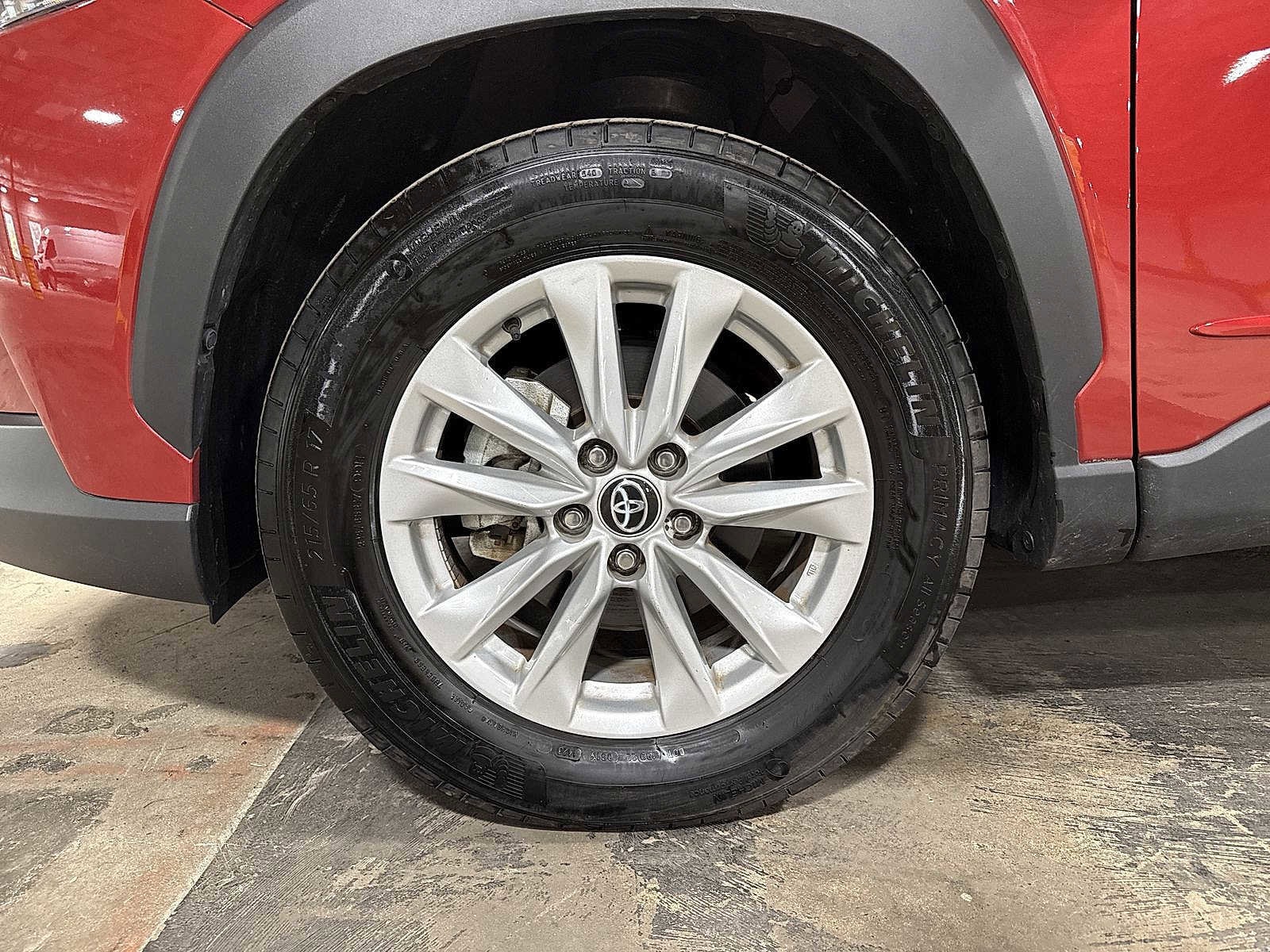 Thumbnail: 2023 Toyota Corolla Cross - 10