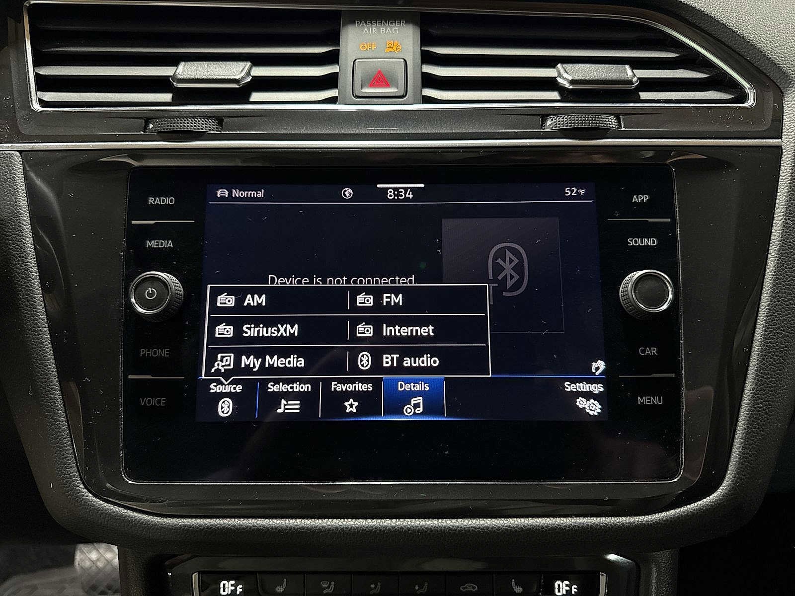 Thumbnail: 2021 Volkswagen Tiguan - 21