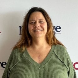 Staff member Maura Kelly from ID_6e2d007701b3