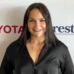 Staff member Melany Leybman (Language(s): Spanish, Ukranian) from ID_b2b587bab1fc