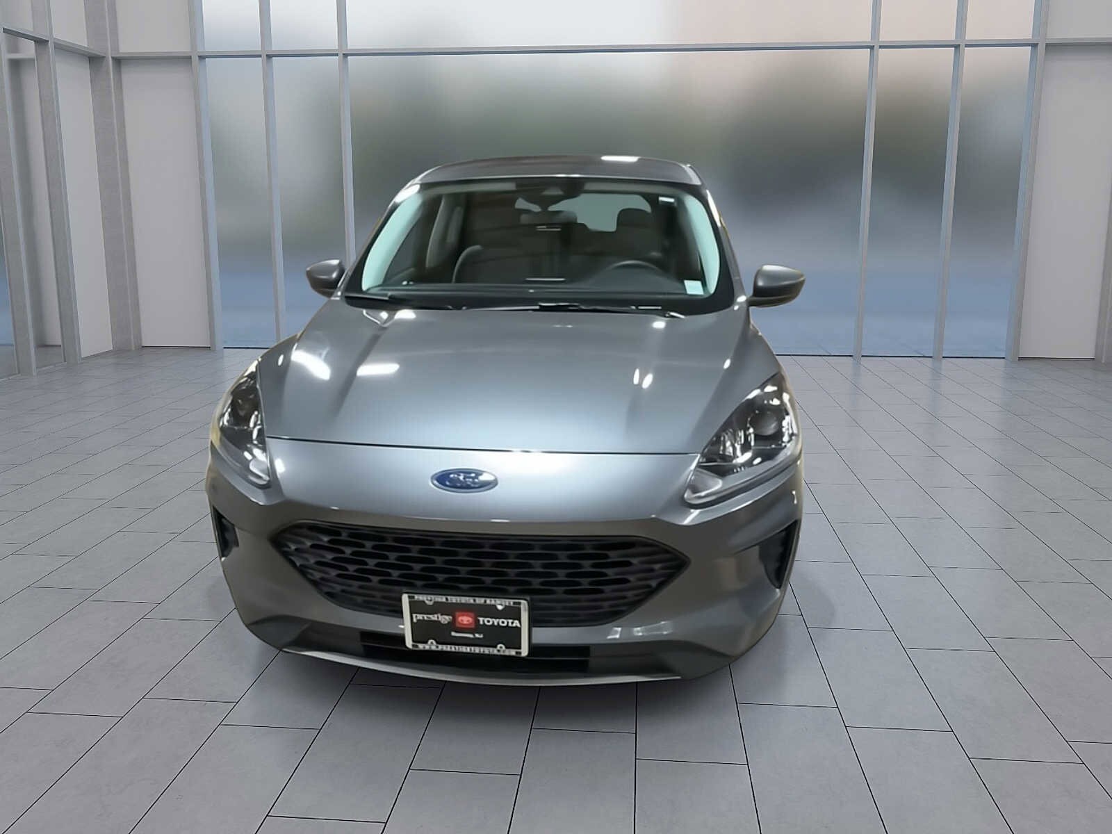 Thumbnail: 2022 Ford Escape - 3