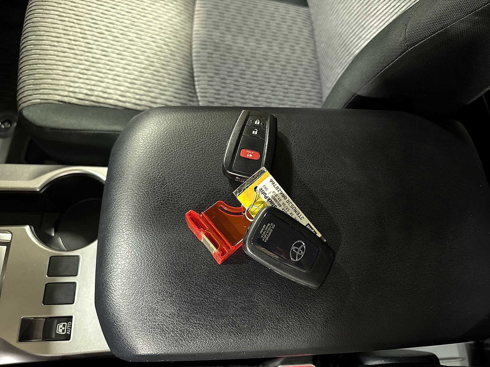 Thumbnail: 2024 Toyota 4Runner - 32