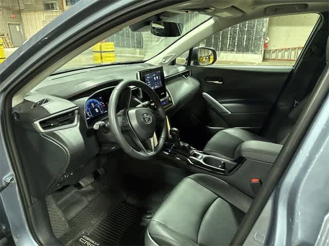 2024 Toyota Corolla Cross XLE 30