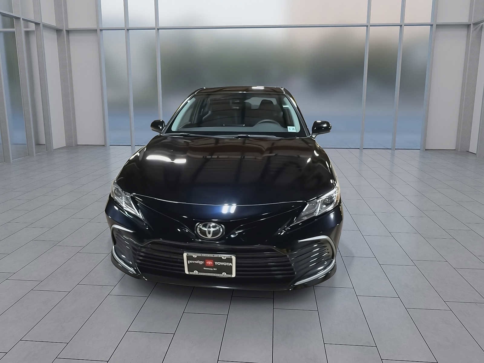 Thumbnail: 2021 Toyota Camry - 3