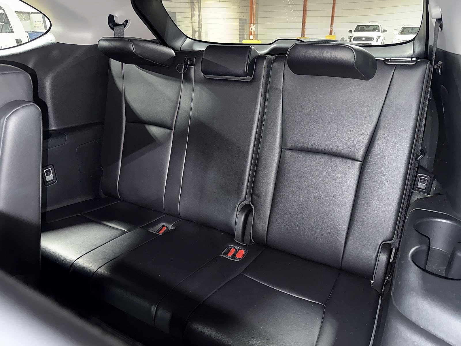 Thumbnail: 2022 Toyota Highlander - 18