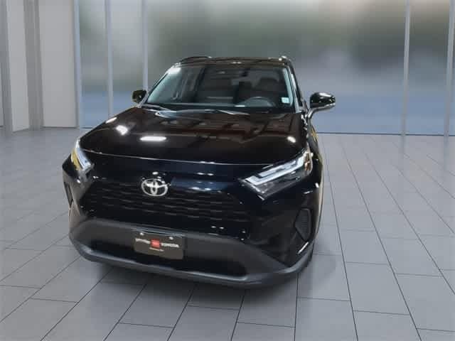 2022 Toyota RAV4 XLE 6