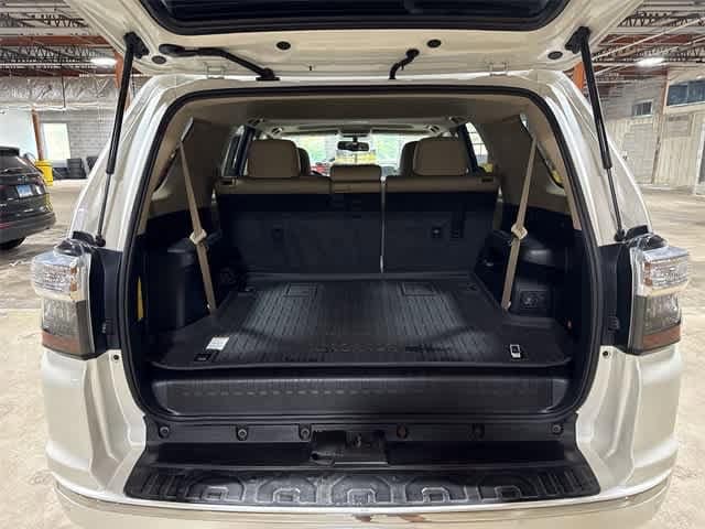 Thumbnail: 2014 Toyota 4Runner - 11