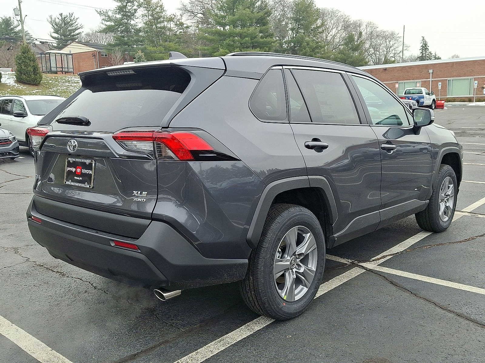 Thumbnail: 2025 Toyota RAV4 - 17