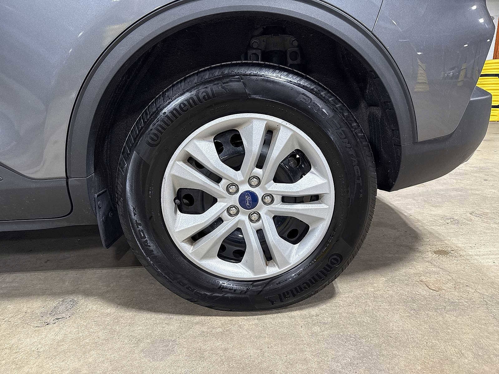 Thumbnail: 2022 Ford Escape - 10