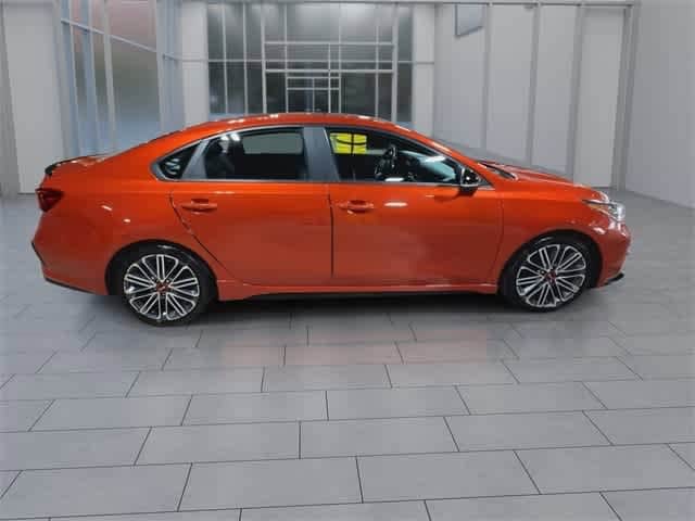 Thumbnail: 2020 Kia Forte - 9