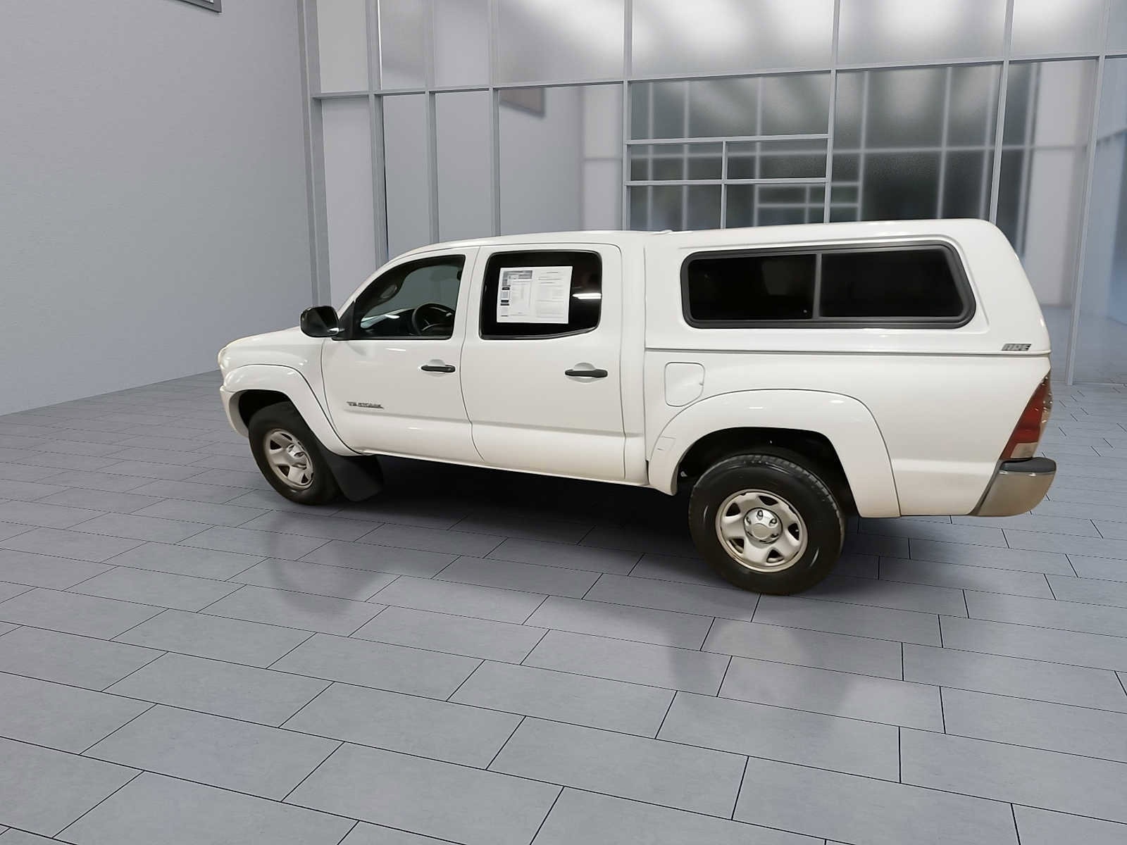 Thumbnail: 2010 Toyota Tacoma - 6