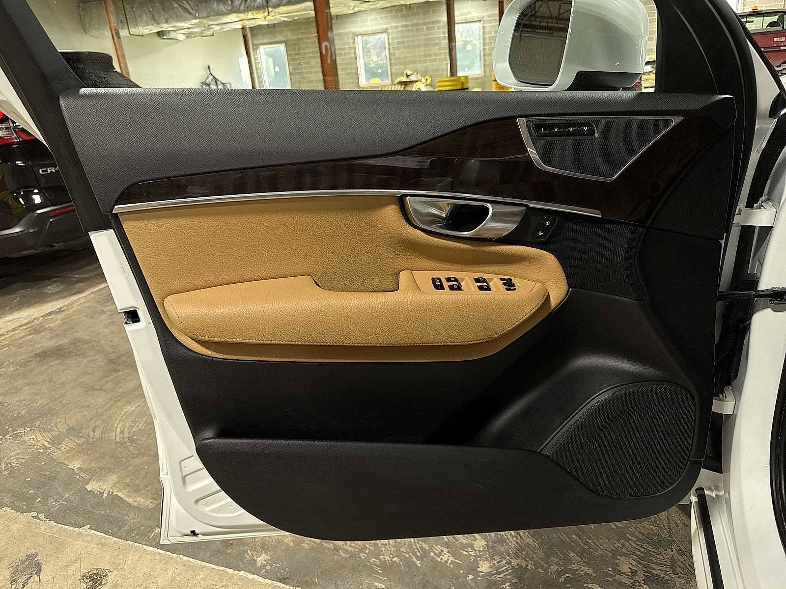 Thumbnail: 2019 Volvo XC90 - 33