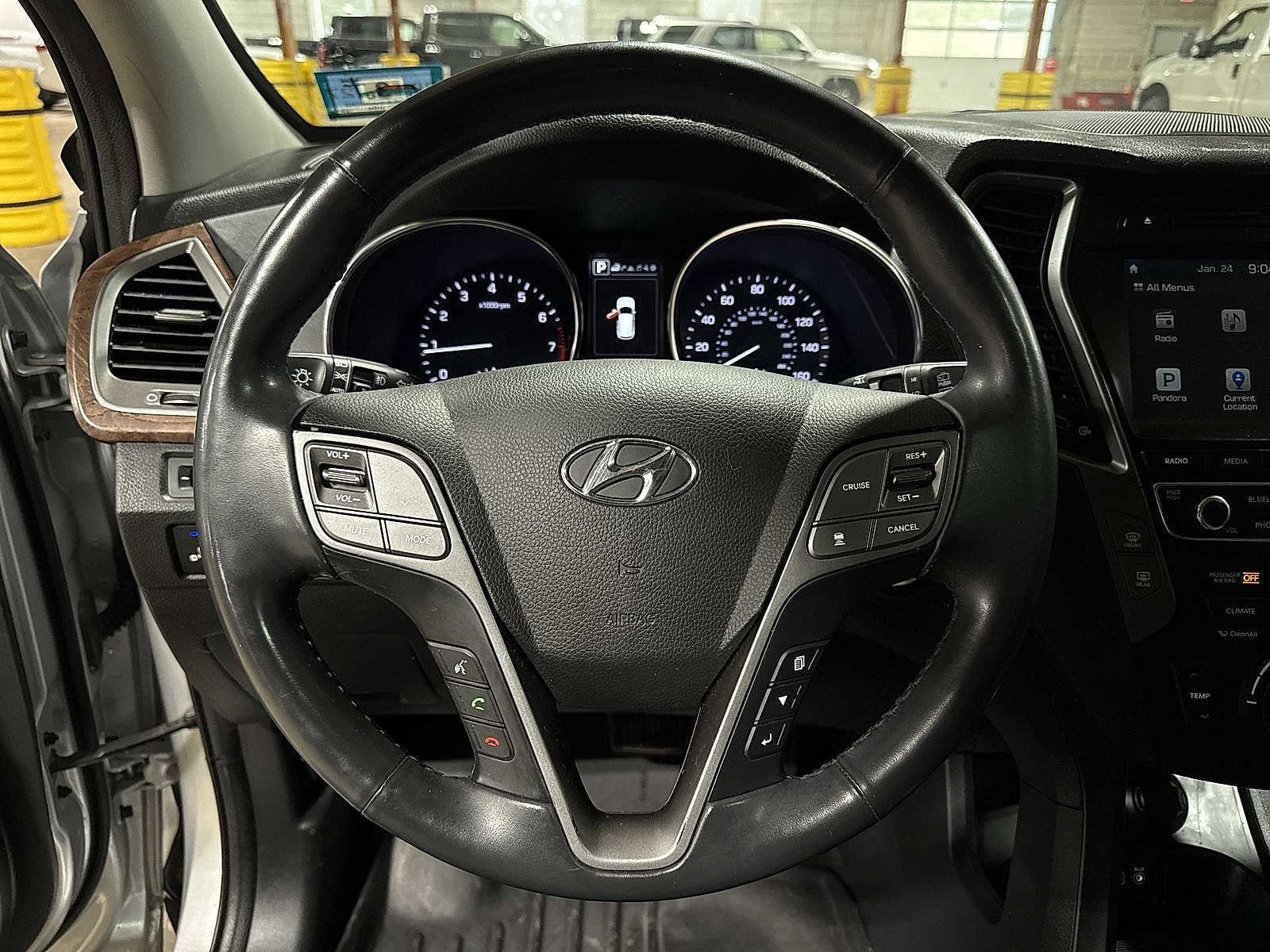 Thumbnail: 2018 Hyundai Santa Fe - 18