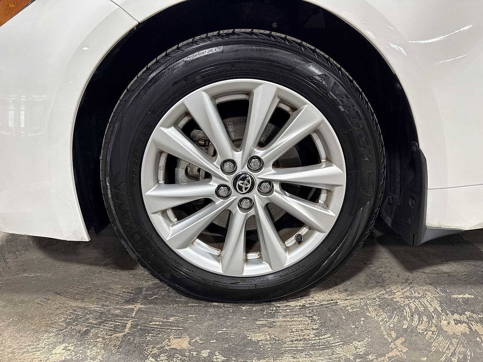 Thumbnail: 2023 Toyota Corolla - 10