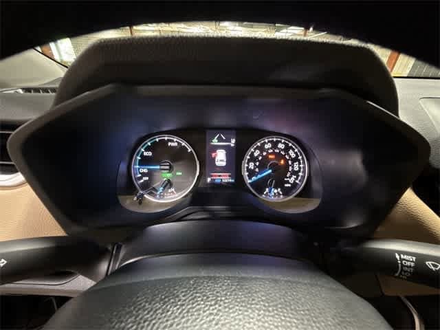 Thumbnail: 2022 Toyota RAV4 - 32