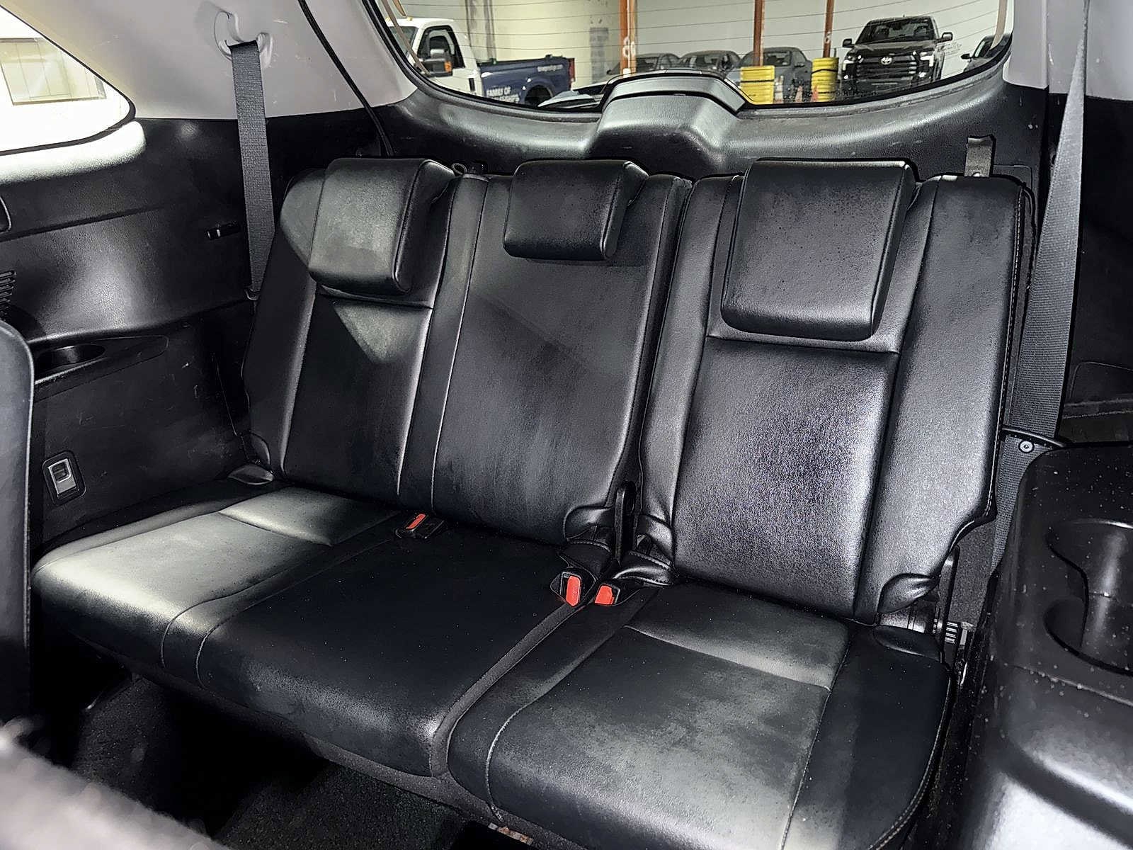 Thumbnail: 2019 Toyota Highlander - 18