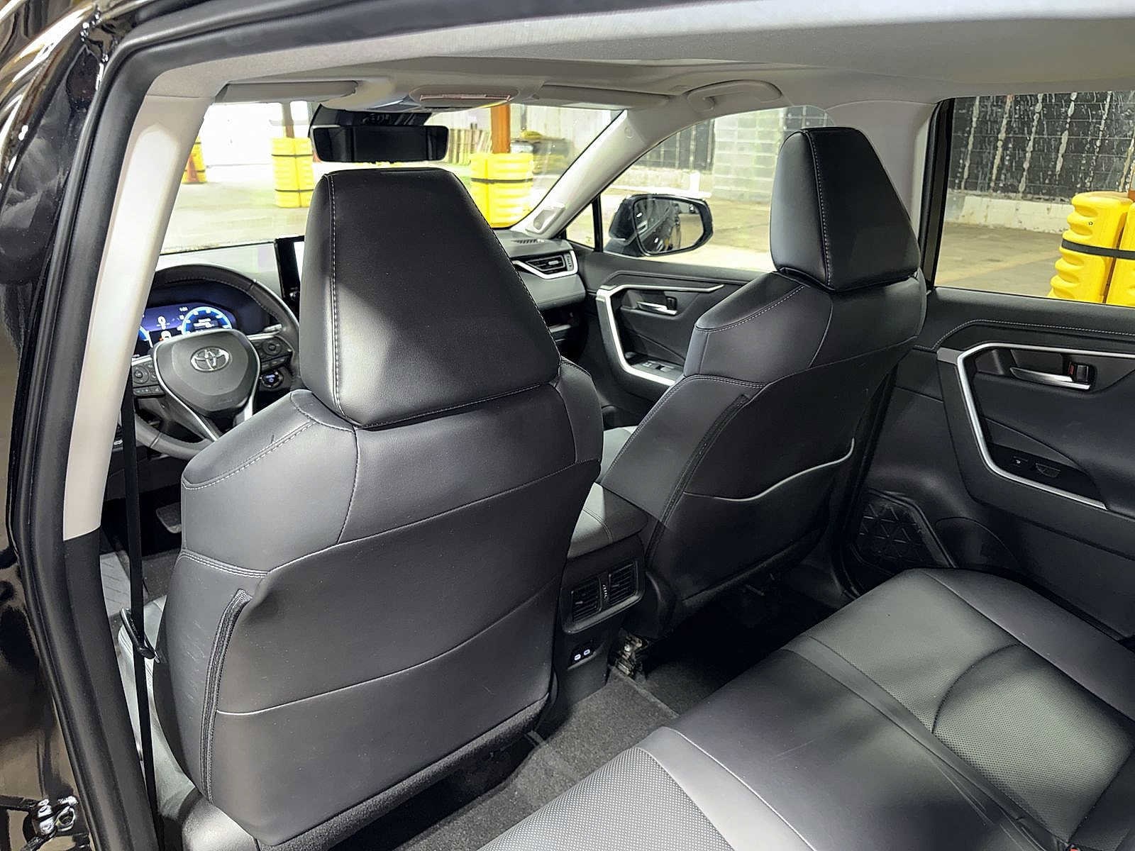 Thumbnail: 2023 Toyota RAV4 - 30