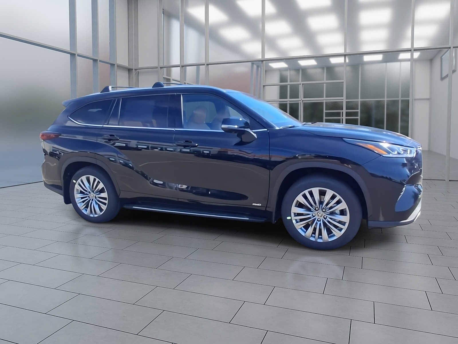 Thumbnail: 2026 Toyota Highlander - 6