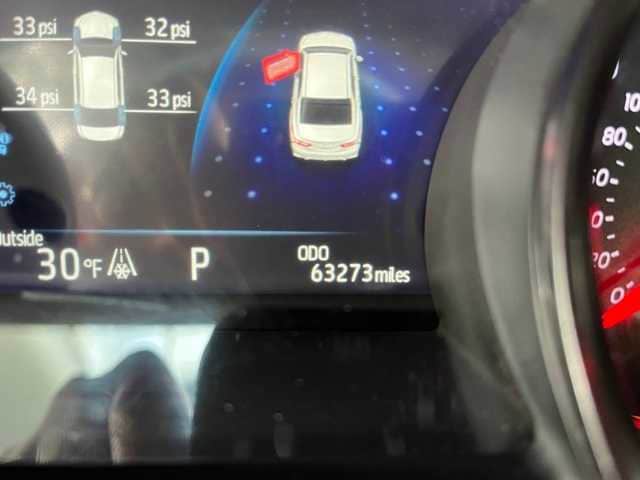 Thumbnail: 2022 Toyota Camry - 8