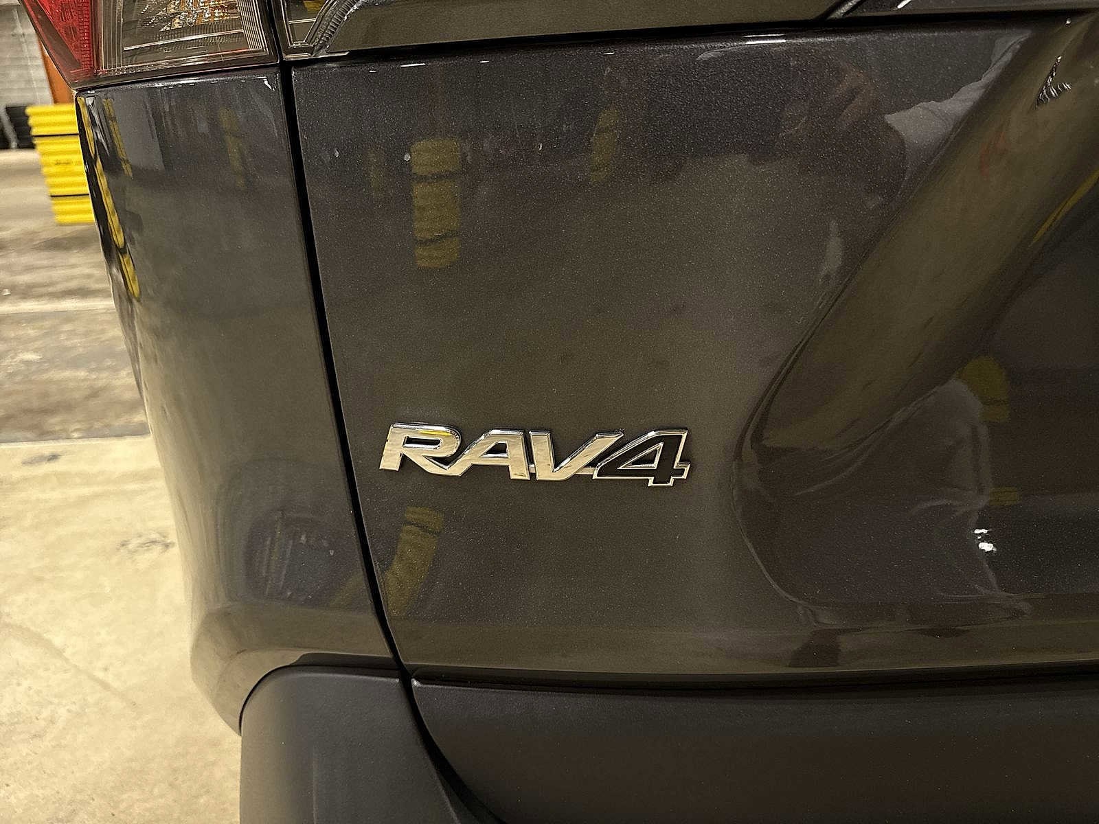 Thumbnail: 2023 Toyota RAV4 - 27