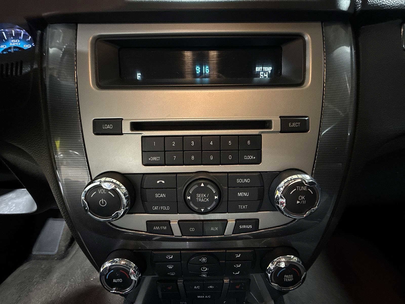 Thumbnail: 2012 Ford Fusion - 19