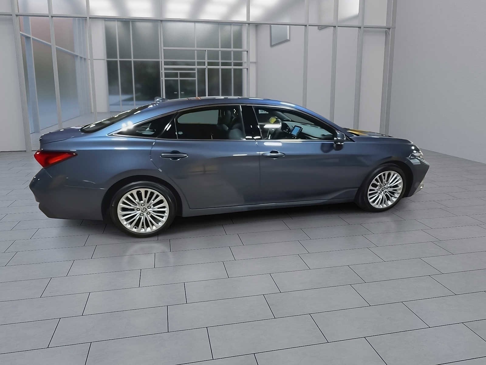 Thumbnail: 2020 Toyota Avalon - 9