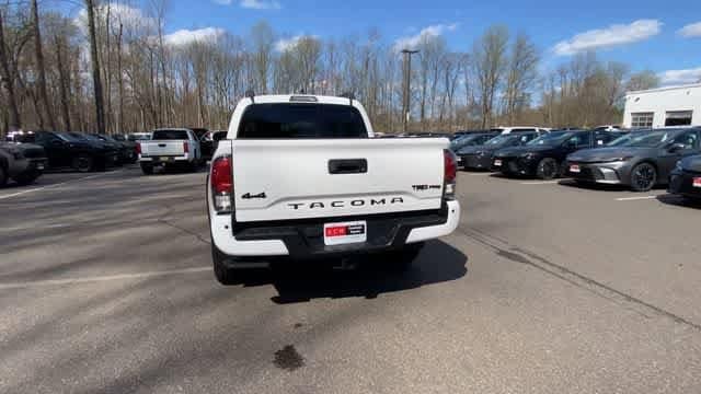 Thumbnail: 2021 Toyota Tacoma - 7