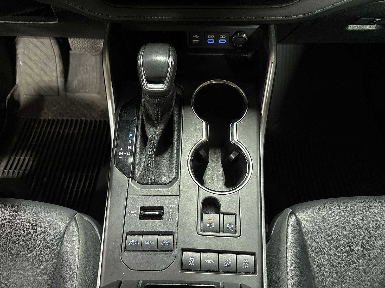 Thumbnail: 2022 Toyota Highlander - 32