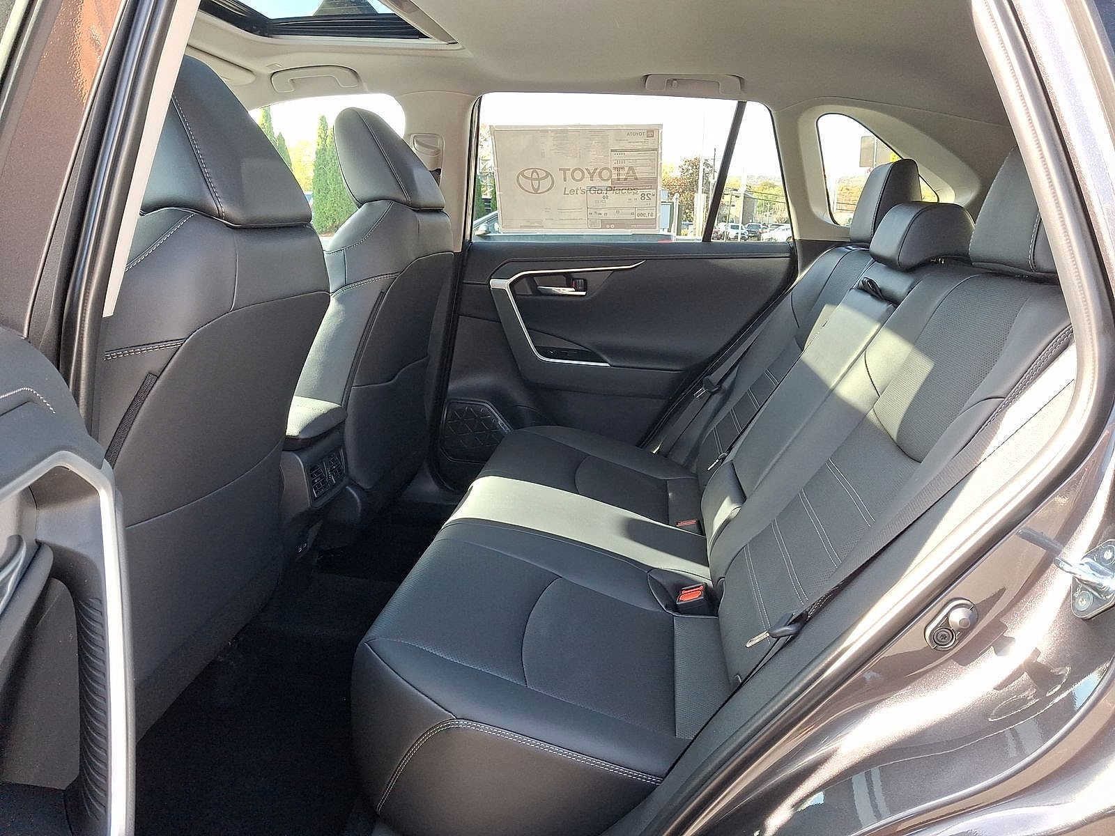 Thumbnail: 2025 Toyota RAV4 - 13