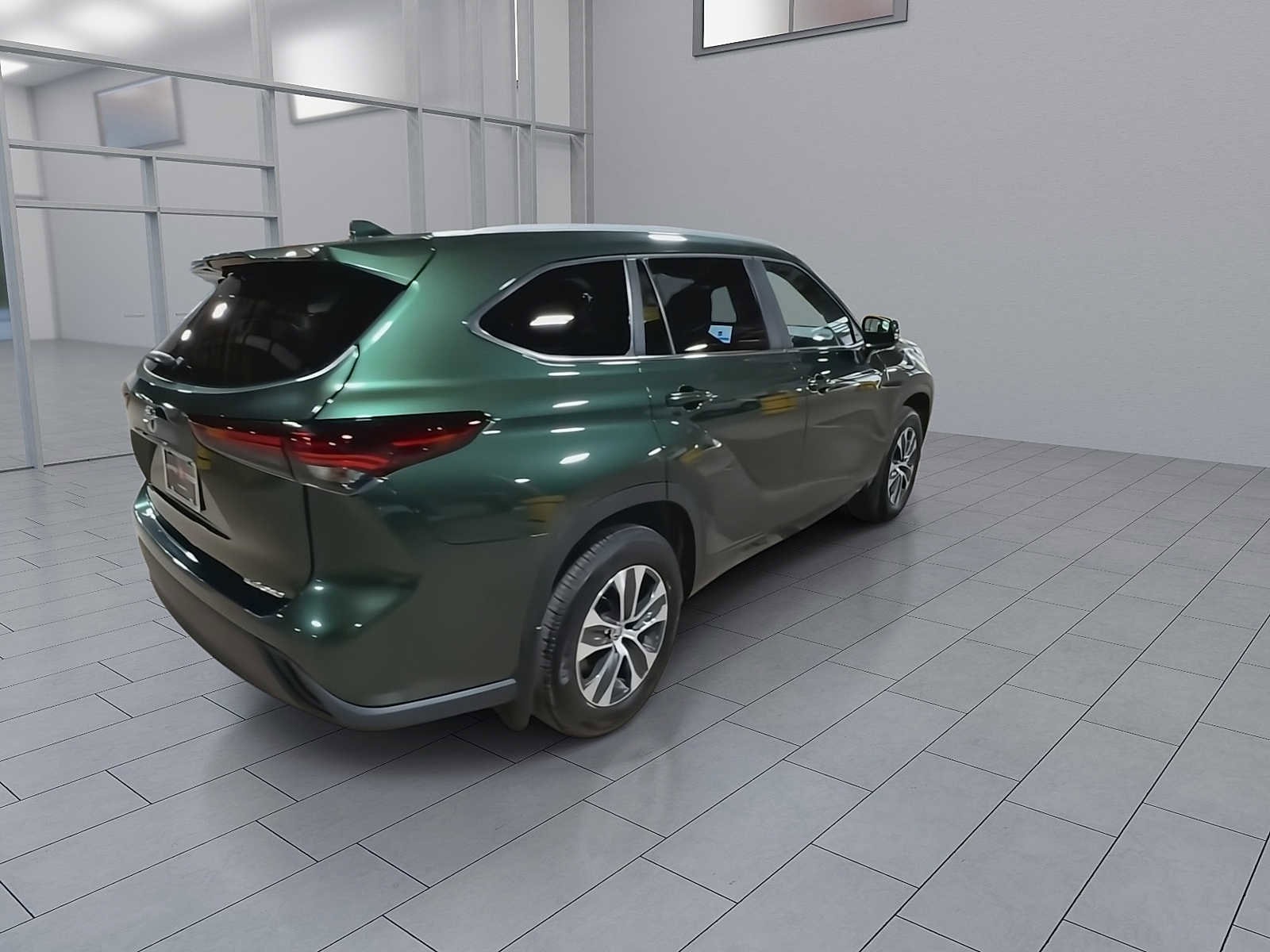 Thumbnail: 2025 Toyota Highlander - 8