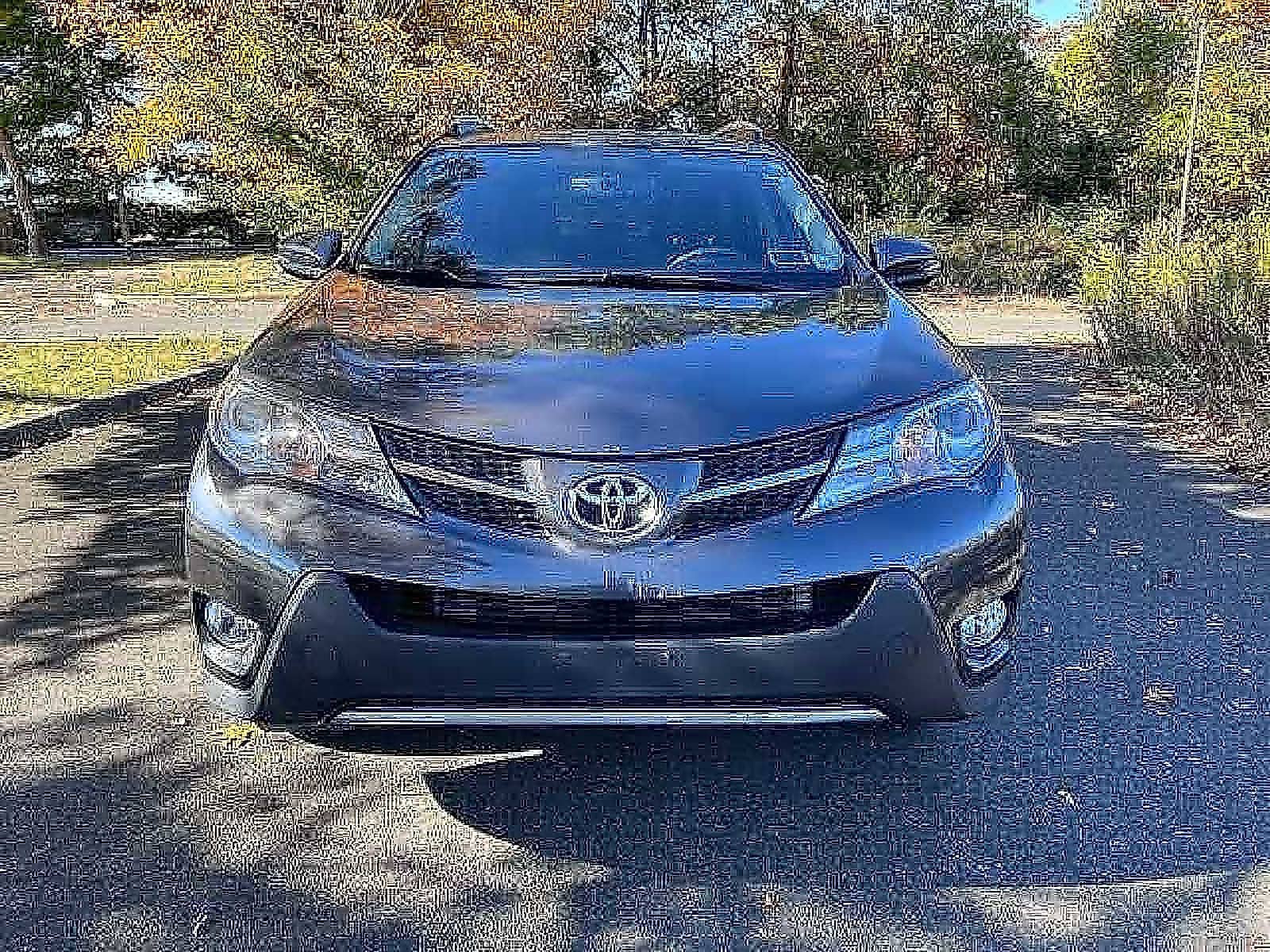 Thumbnail: 2015 Toyota RAV4 - 2
