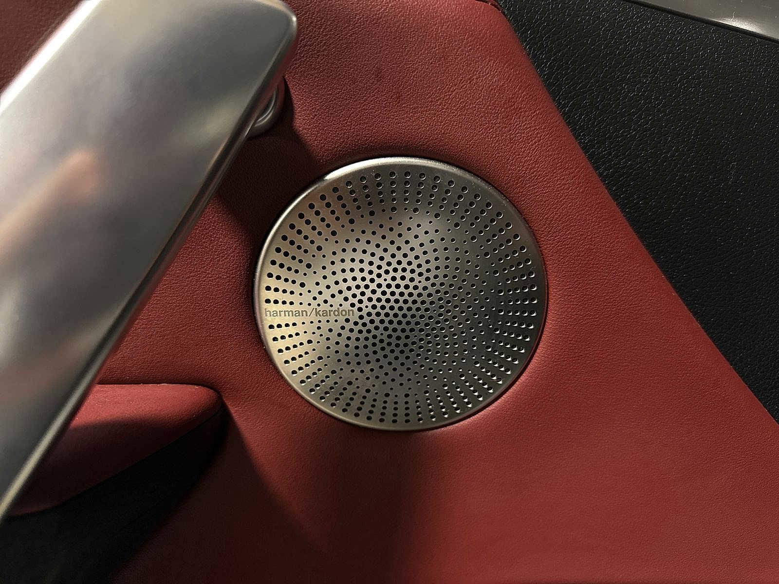 Thumbnail: 2018 Kia Stinger - 31