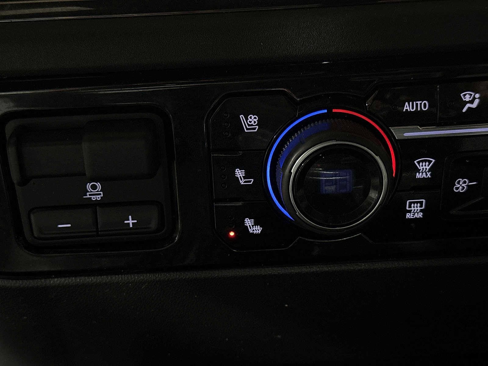 Thumbnail: 2022 Chevrolet Silverado 1500 - 35