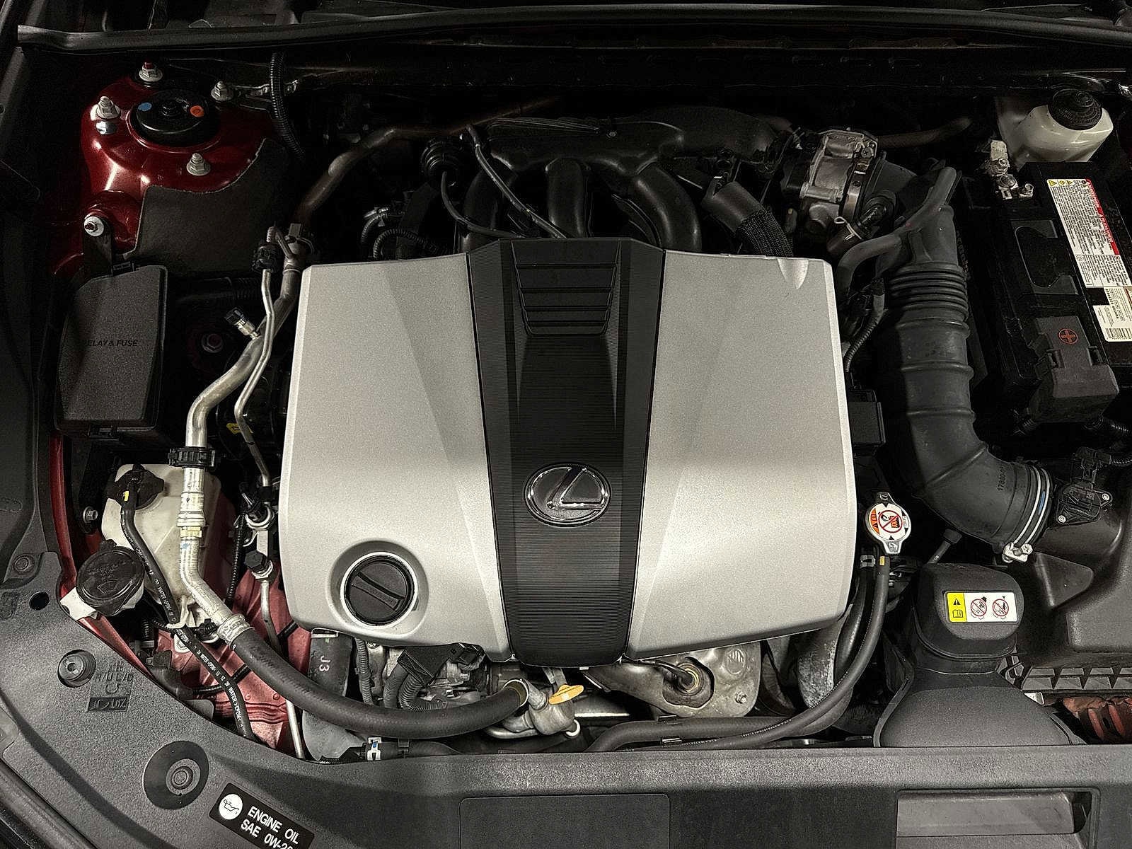 Thumbnail: 2022 Lexus ES - 12