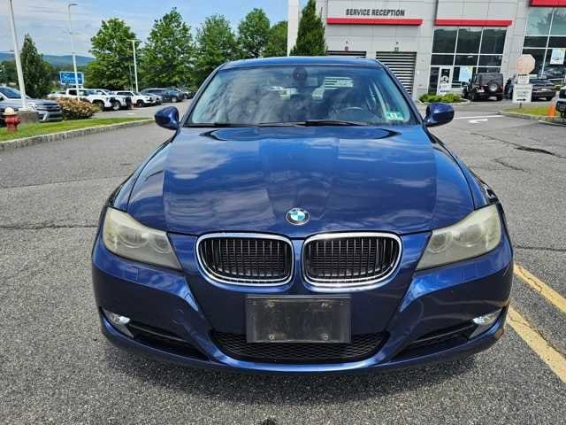 Thumbnail: 2011 BMW 3 Series - 2