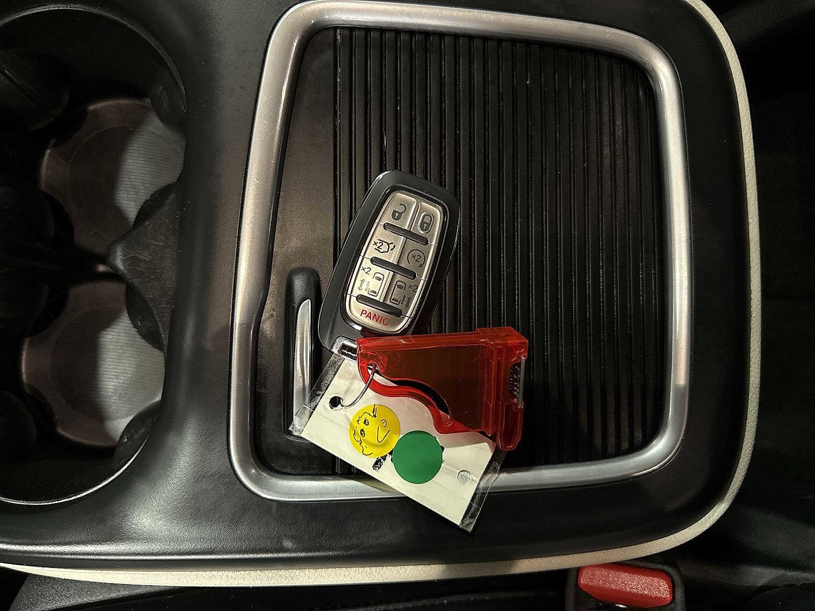 Thumbnail: 2023 Chrysler Pacifica - 29